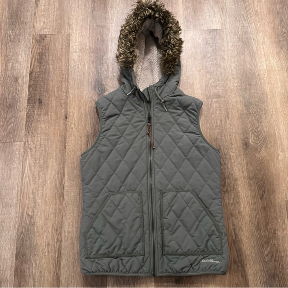 Eddie Bauer Women's Size M Fur Lined Vest Green Quilted Hoodie Zip‎ Sleeveles